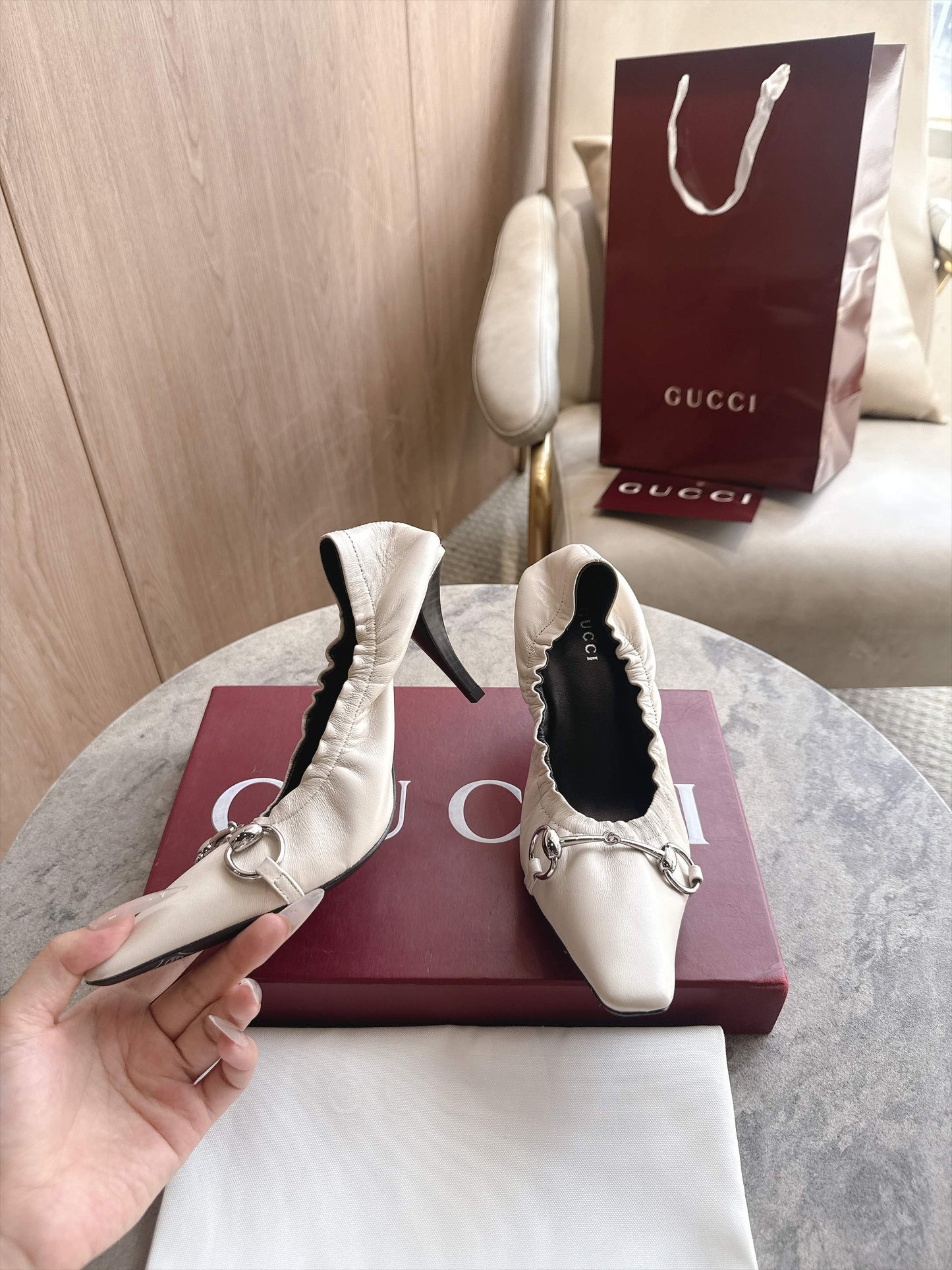 Gucci Vittoria Pump With Elastic