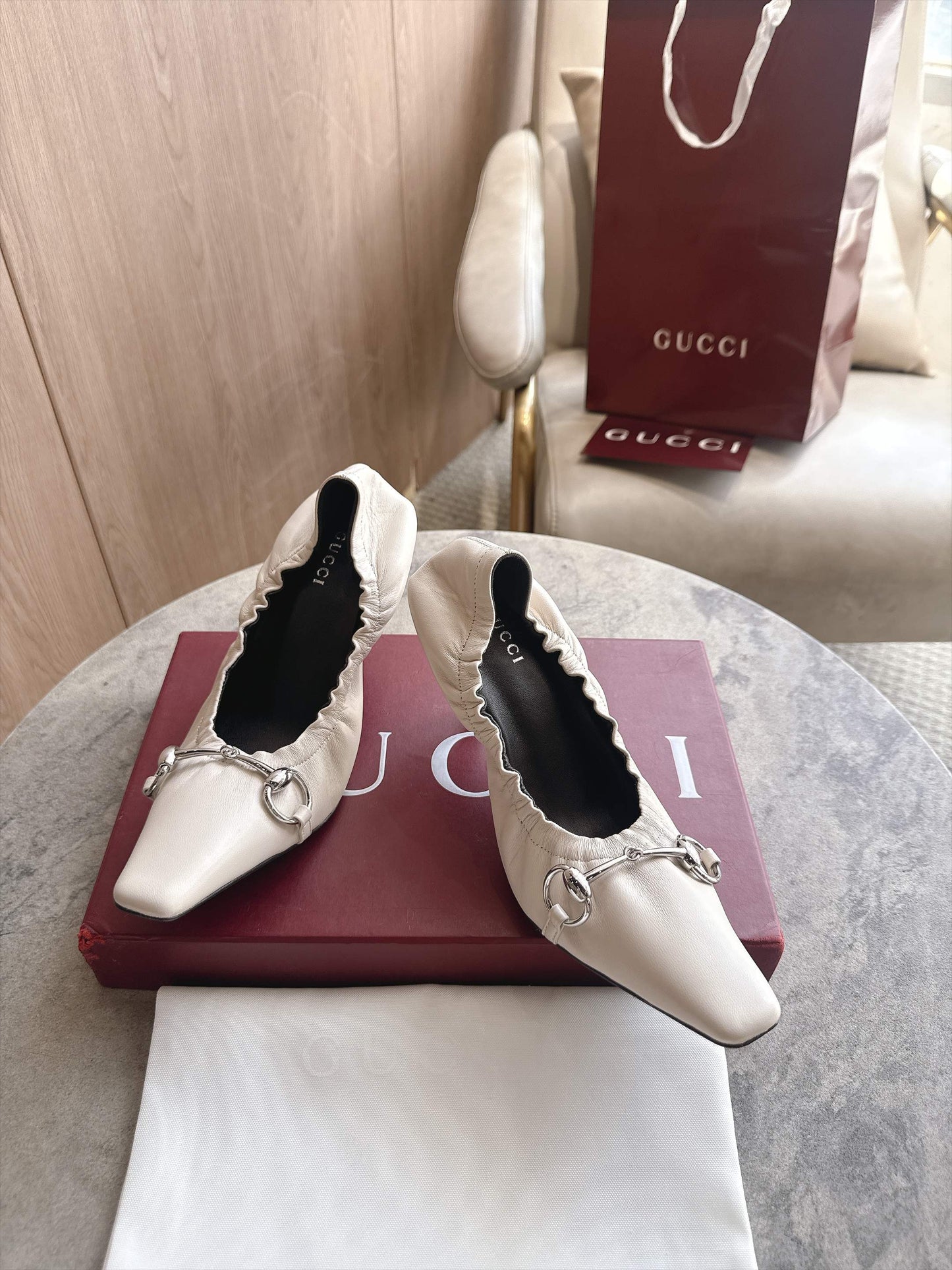Gucci Vittoria Pump With Elastic