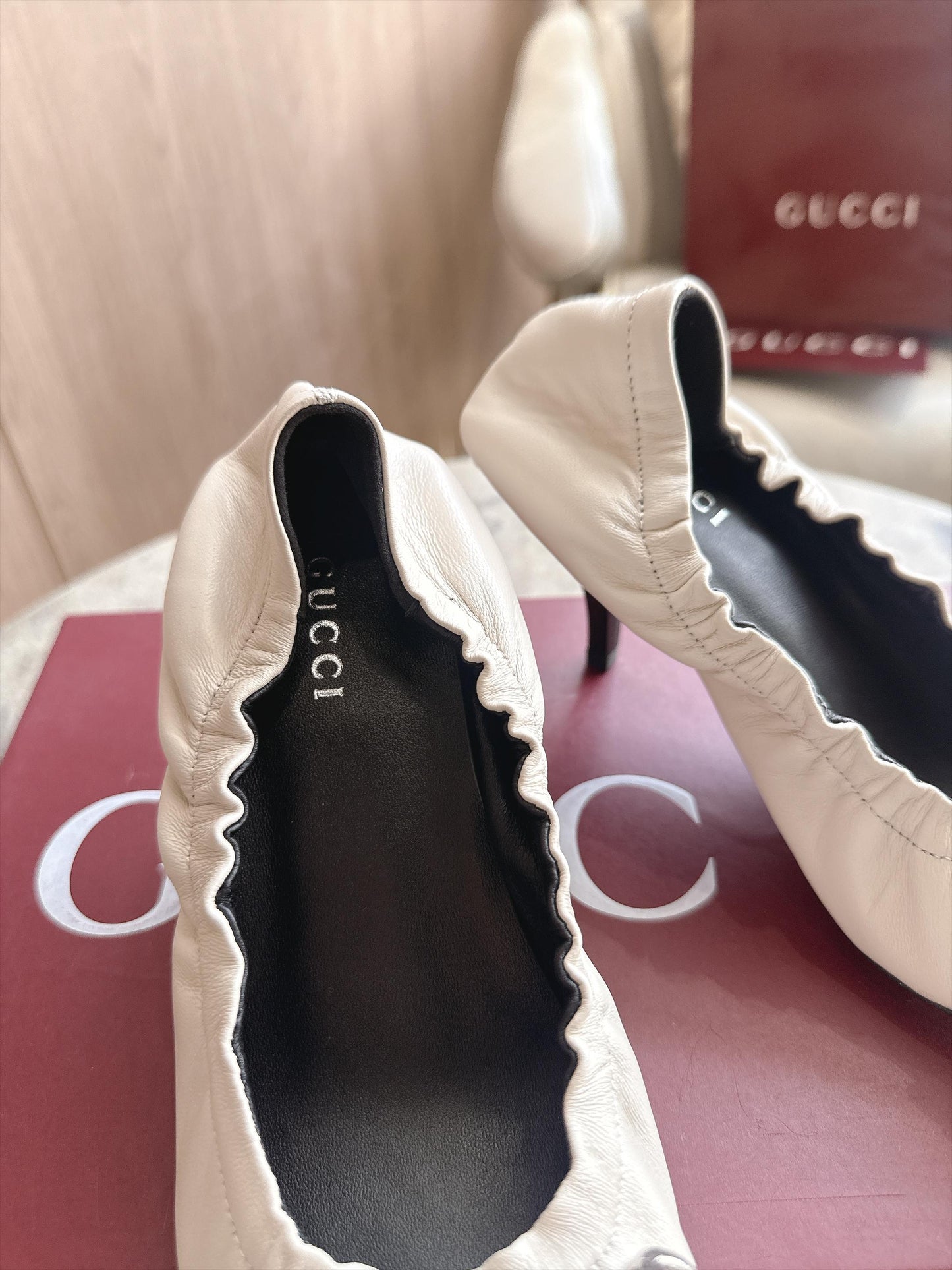 Gucci Vittoria Pump With Elastic