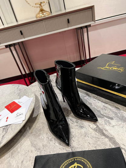 Christian Louboutin Sporty Kate Booty