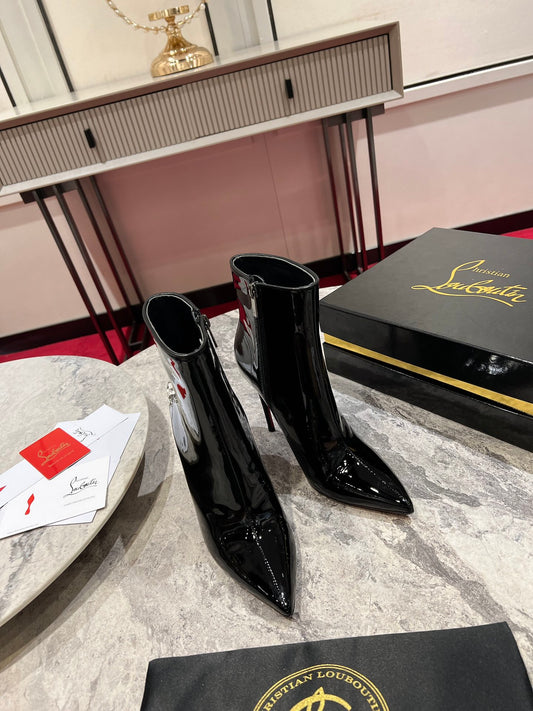 Christian Louboutin Sporty Kate Booty