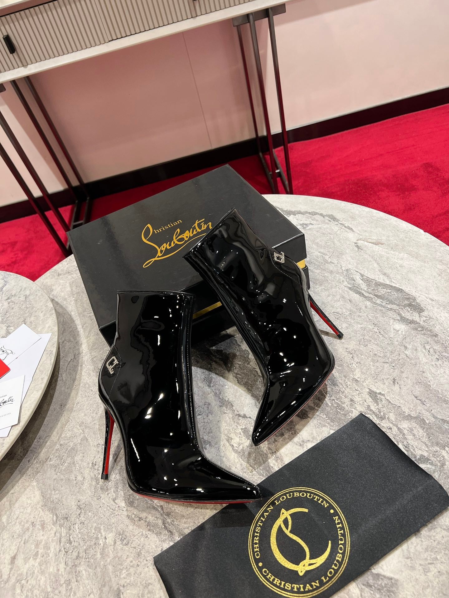 Christian Louboutin Sporty Kate Booty