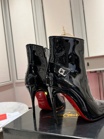 Christian Louboutin Sporty Kate Booty