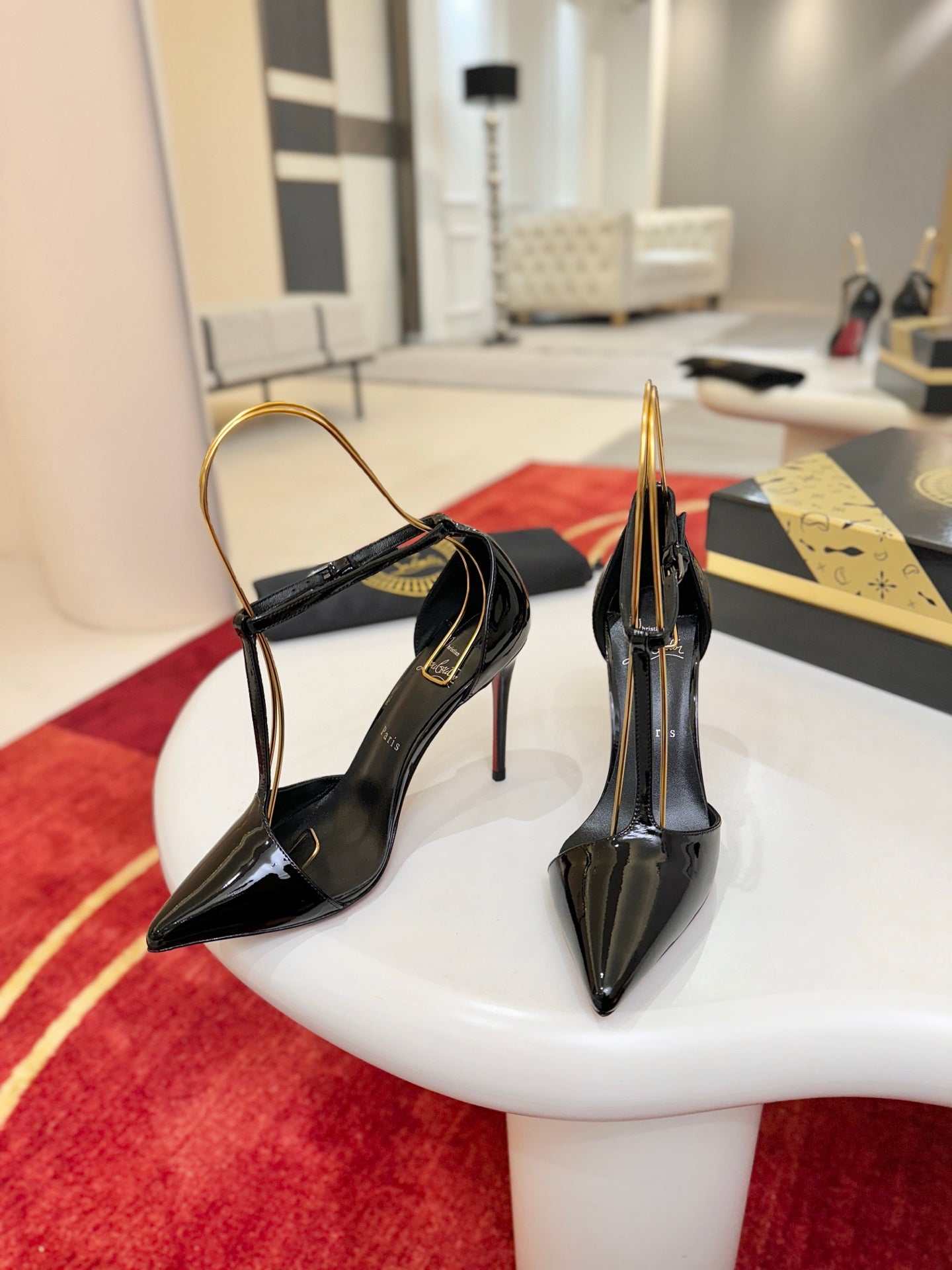 Christian Louboutin Kate Max