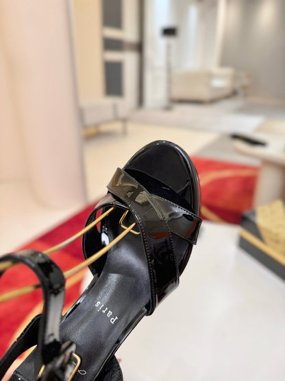 Christian Louboutin Sandaloo