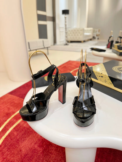 Christian Louboutin Sandaloo