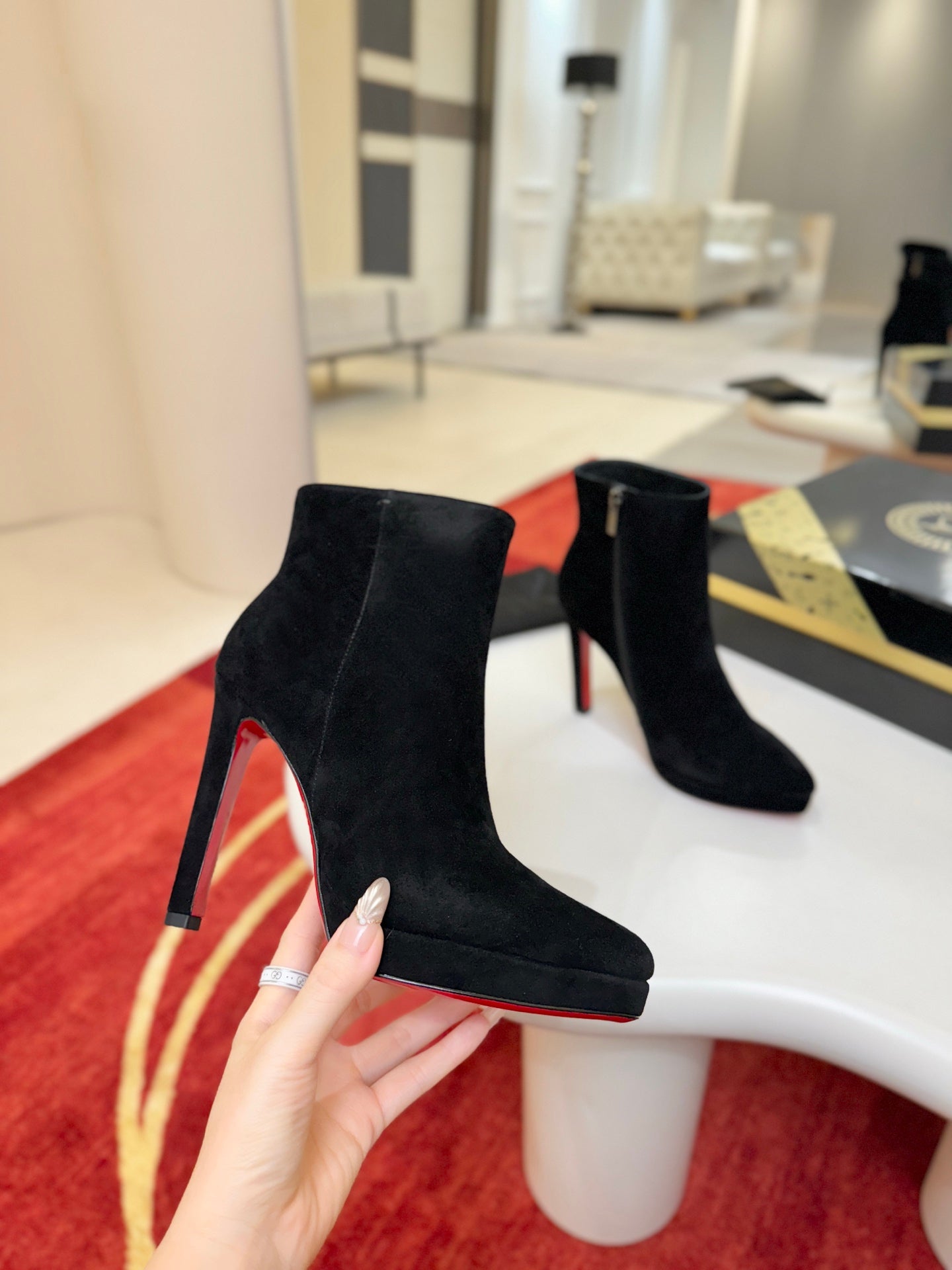 Christian Louboutin Fannylove Booty