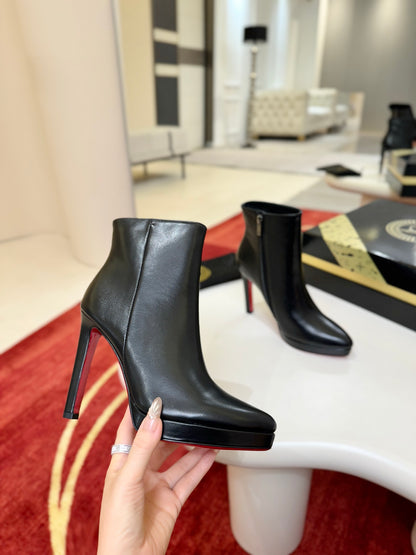 Christian Louboutin Fannylove Booty