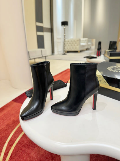 Christian Louboutin Fannylove Booty