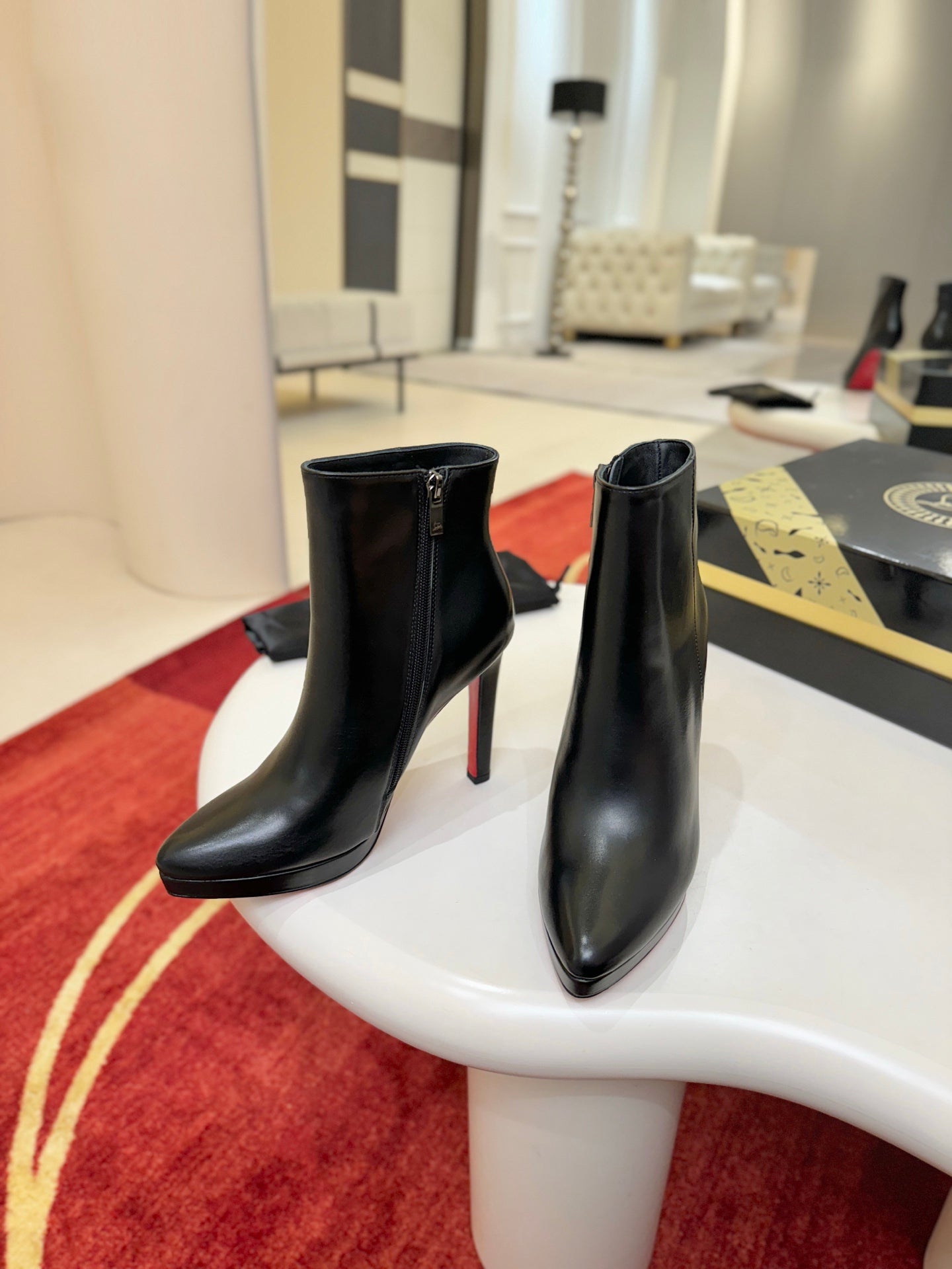 Christian Louboutin Fannylove Booty