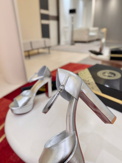 Christian Louboutin Sandaloo