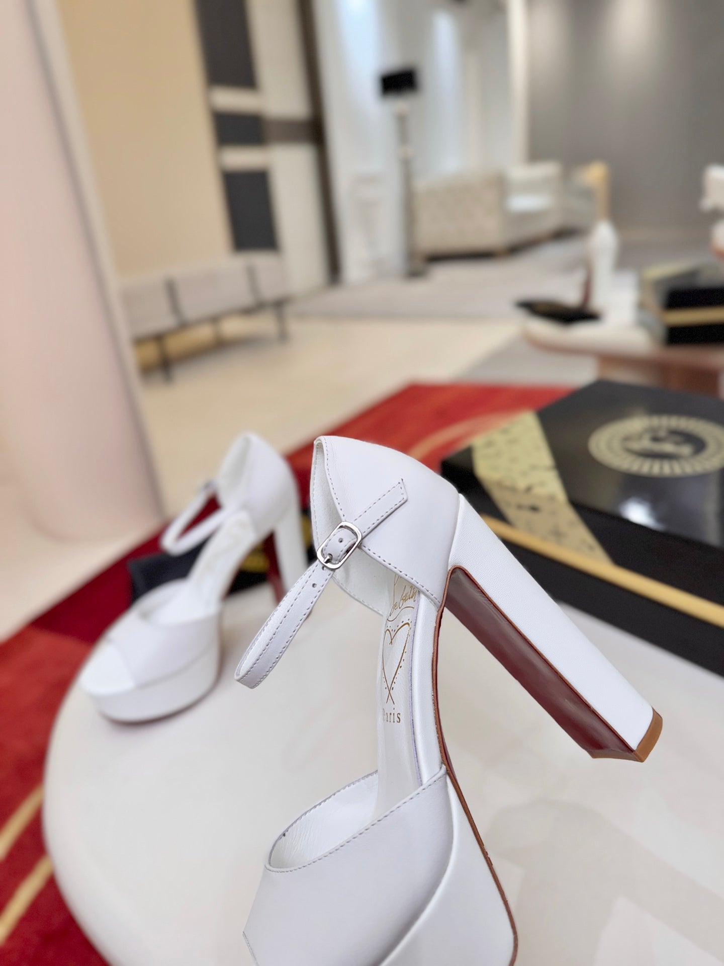 Christian Louboutin Sandaloo