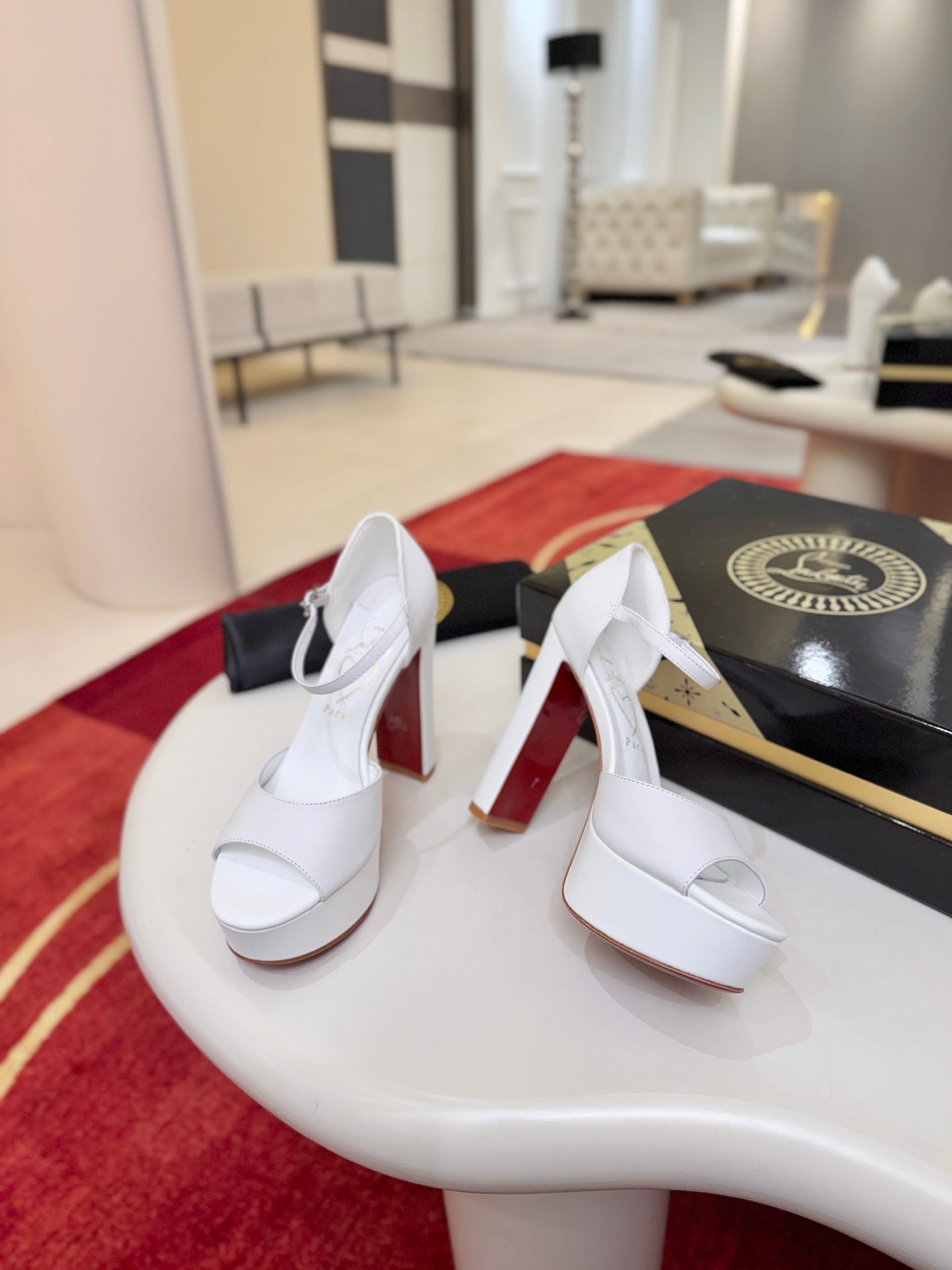 Christian Louboutin Sandaloo