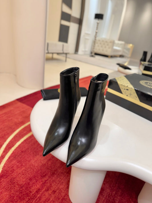 Christian Louboutin Miss Z Booty