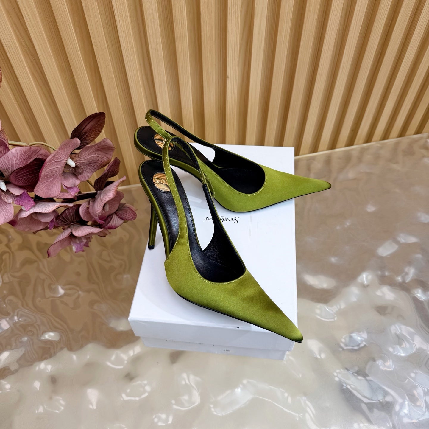 Saint Laurent Deroche Slingback Pumps