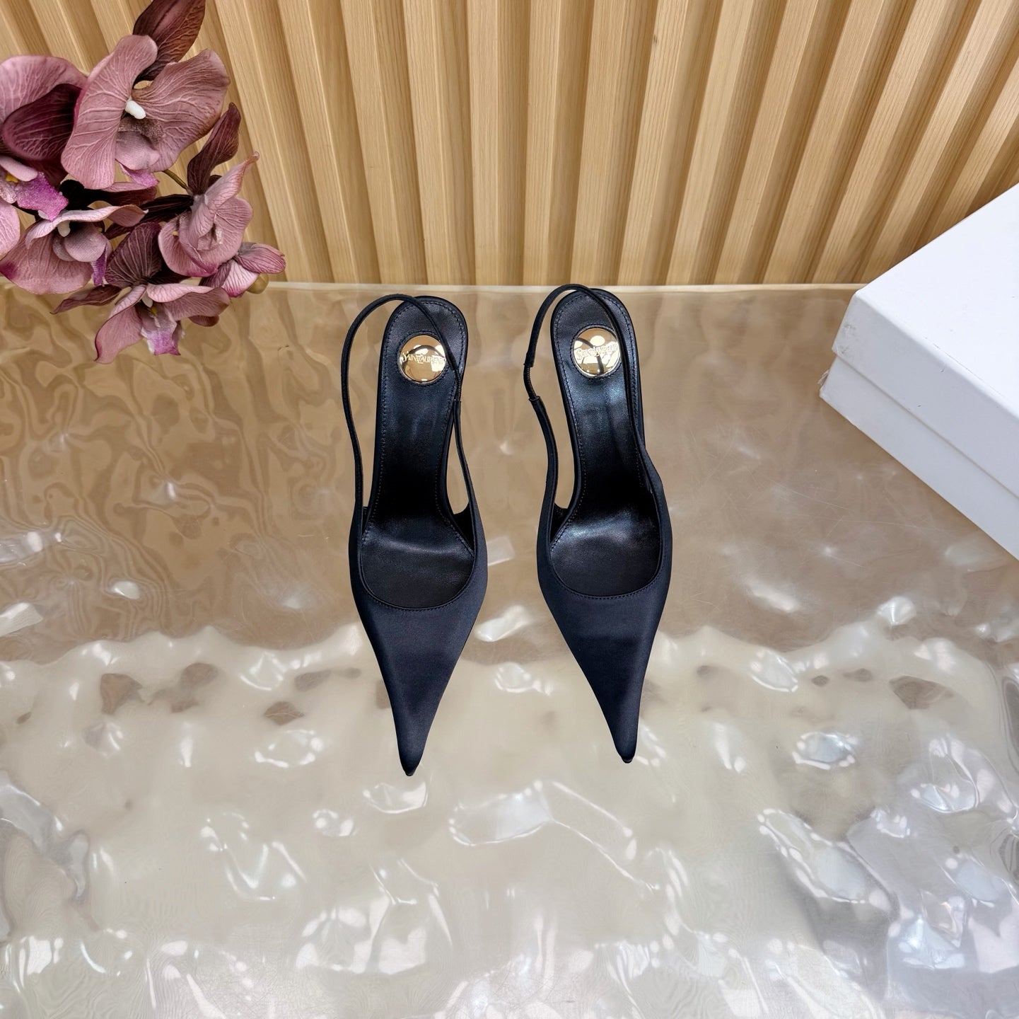 Saint Laurent Deroche Slingback Pumps