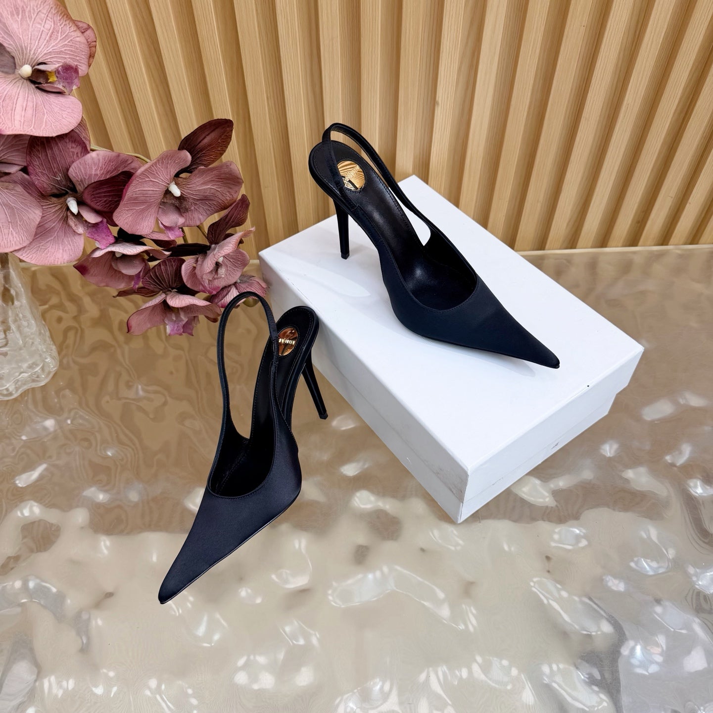 Saint Laurent Deroche Slingback Pumps
