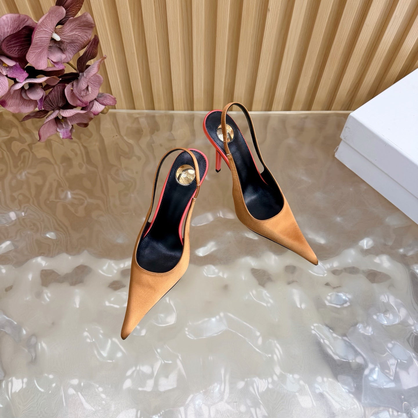 Saint Laurent Deroche Slingback Pumps