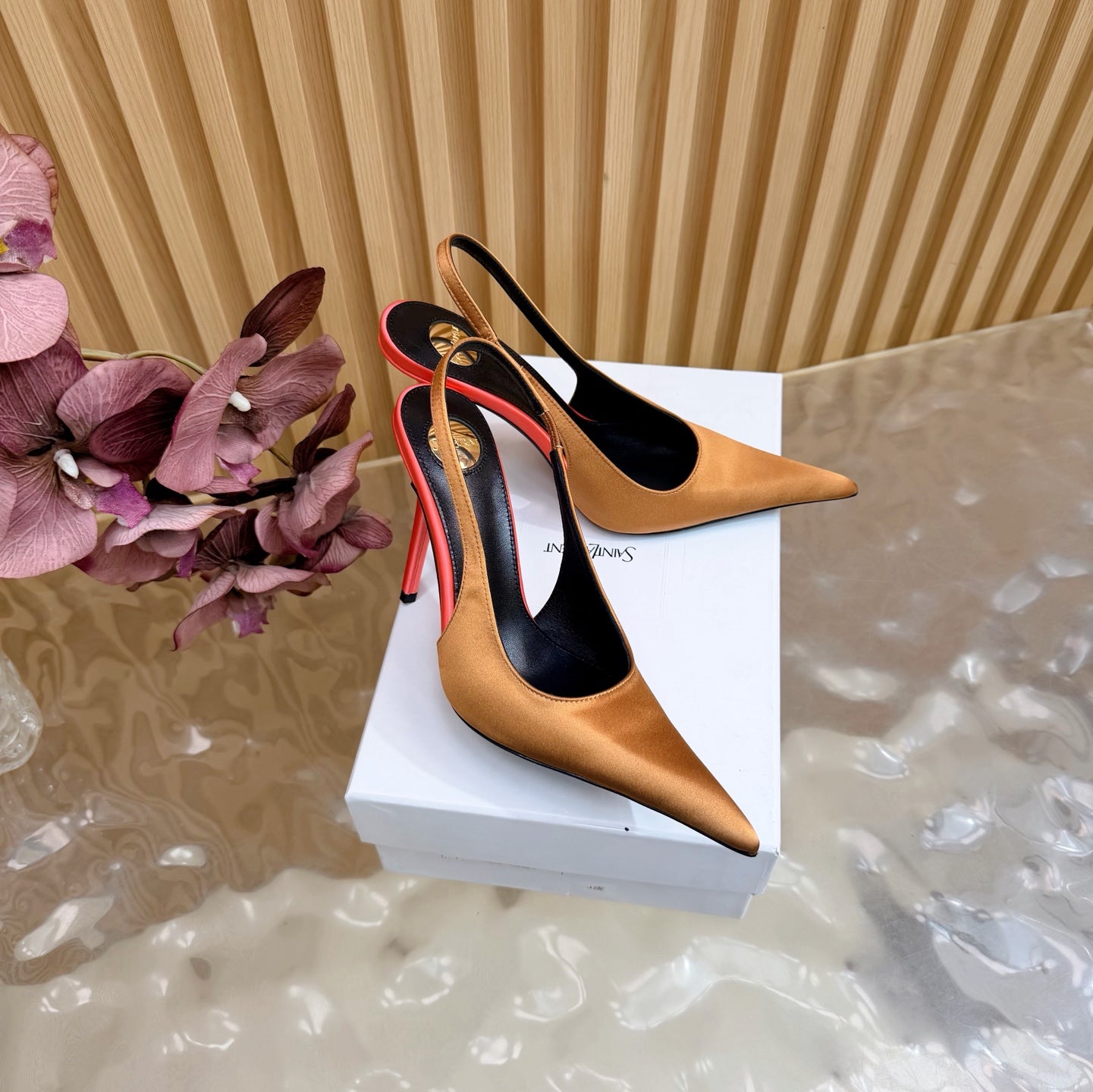 Saint Laurent Deroche Slingback Pumps