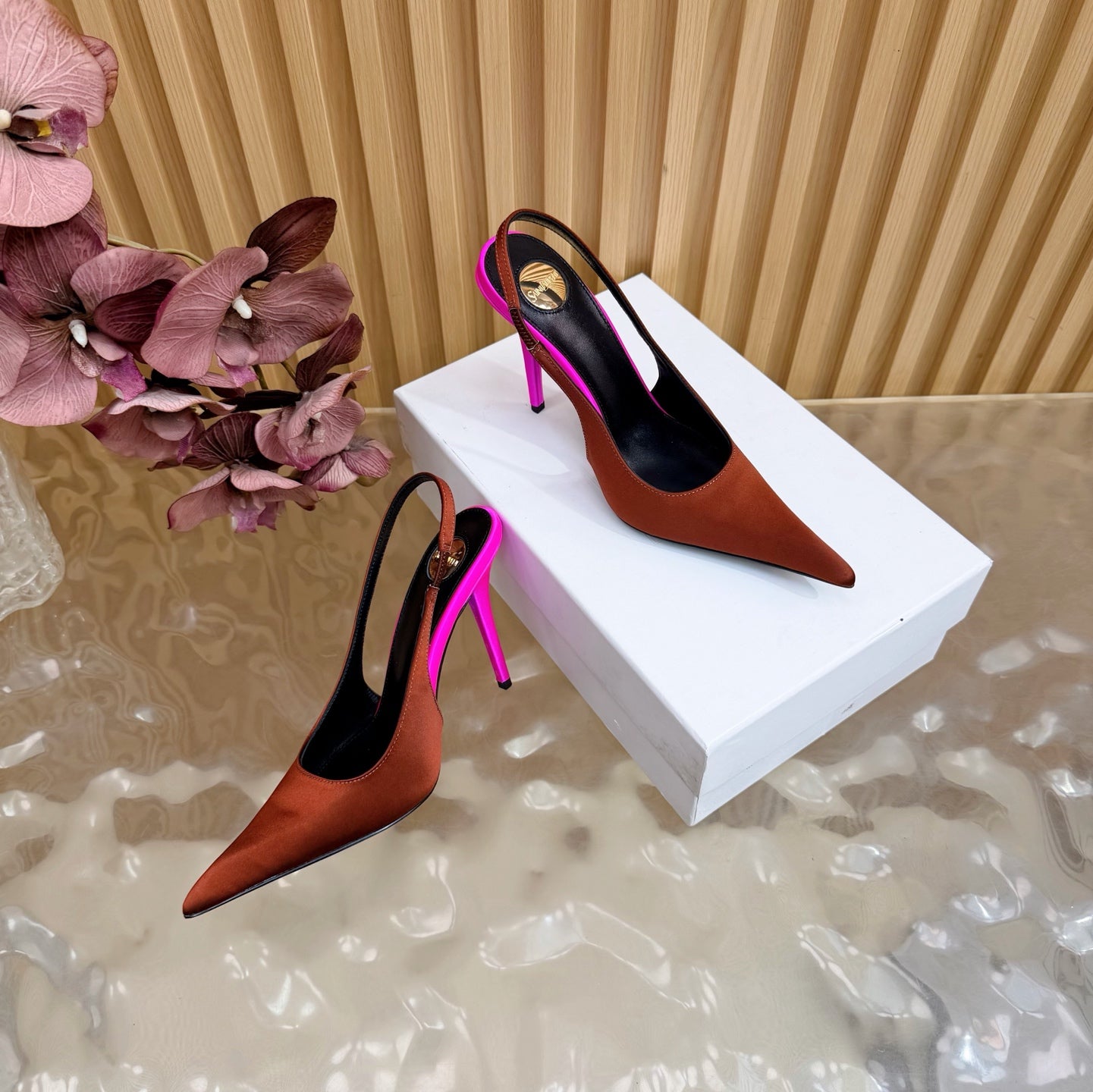 Saint Laurent Deroche Slingback Pumps