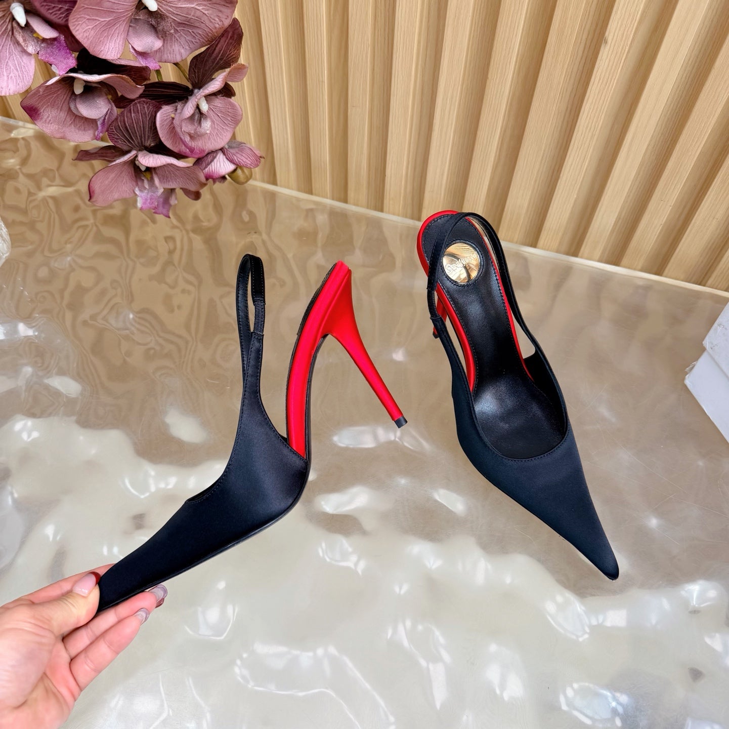 Saint Laurent Deroche Slingback Pumps