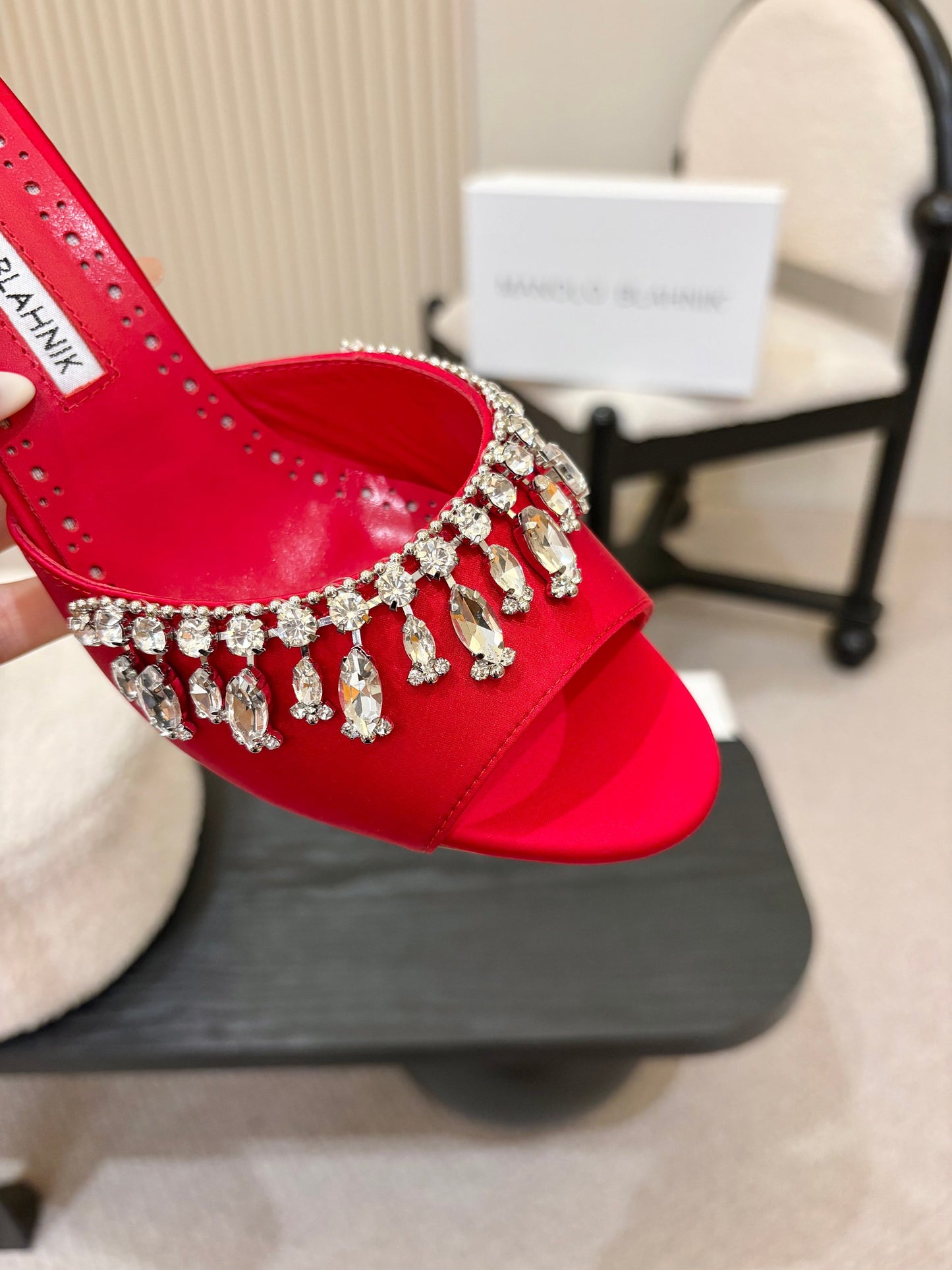 Manolo Blahnik Lumada