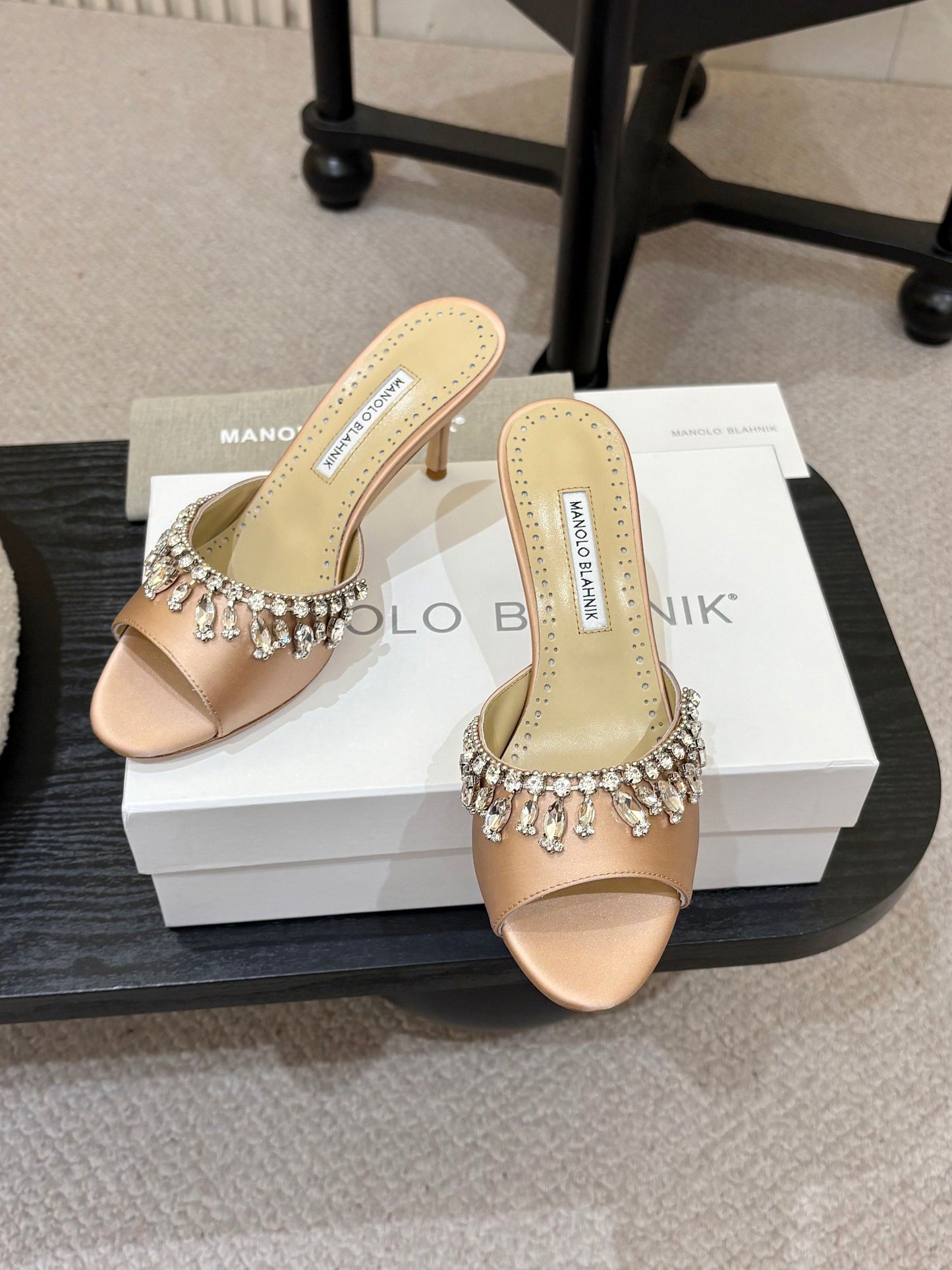 Manolo Blahnik Lumada