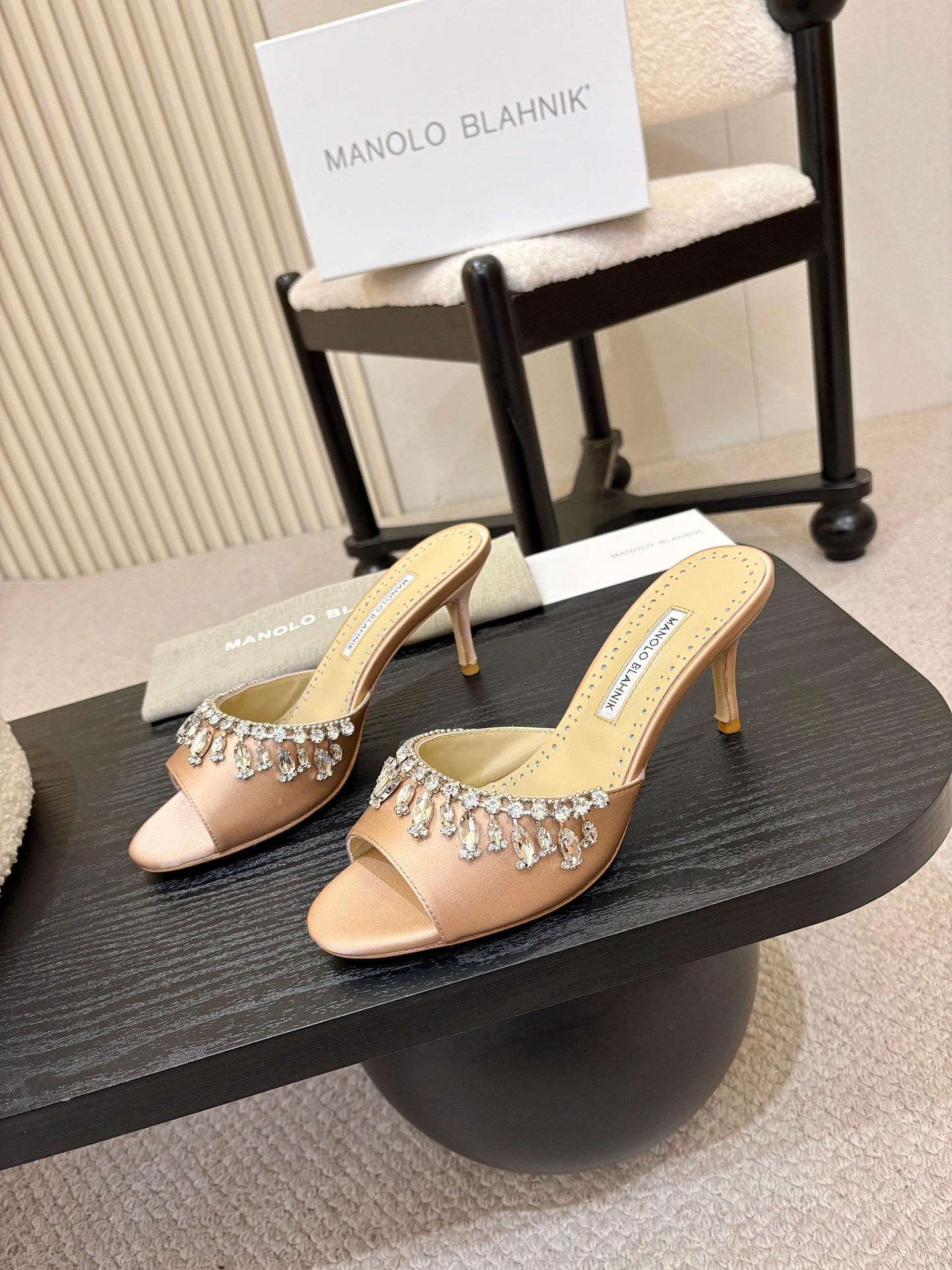 Manolo Blahnik Lumada