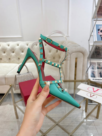 Valentino Rockstud Kidskin Pumps