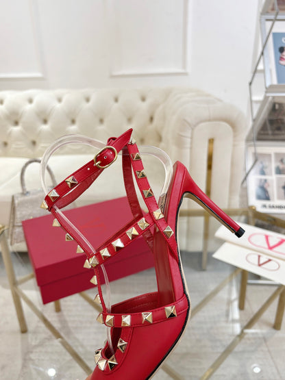 Valentino Rockstud Kidskin Pumps