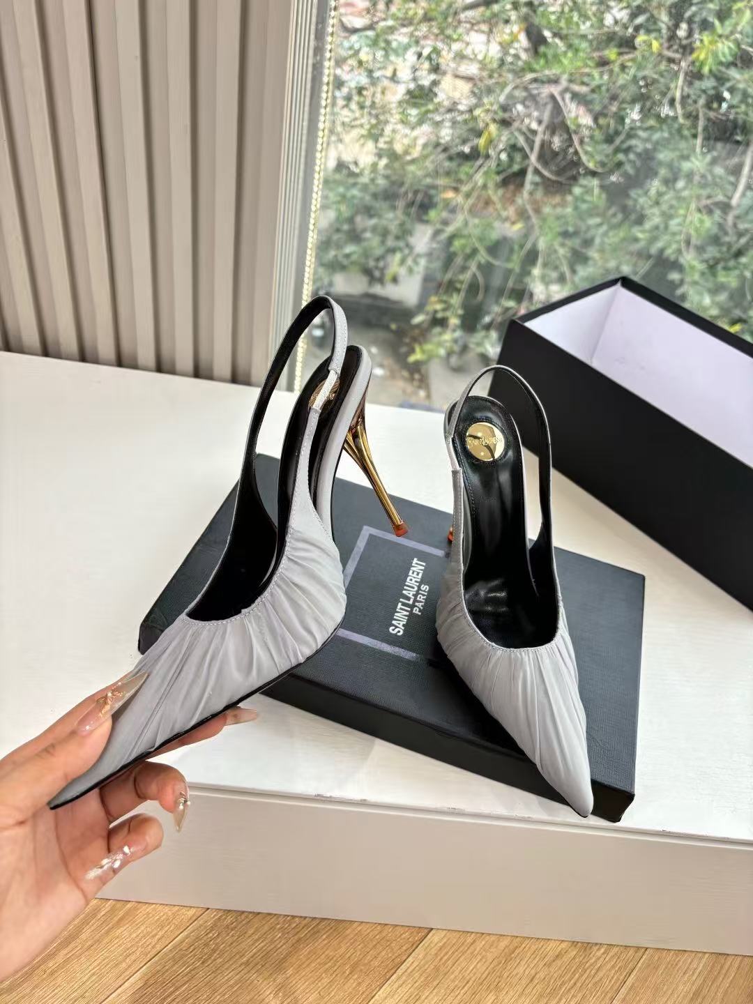 Saint Laurent Slingback Pumps