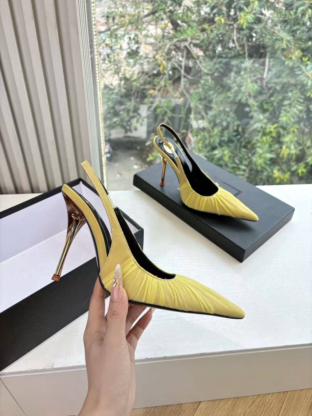 Saint Laurent Slingback Pumps