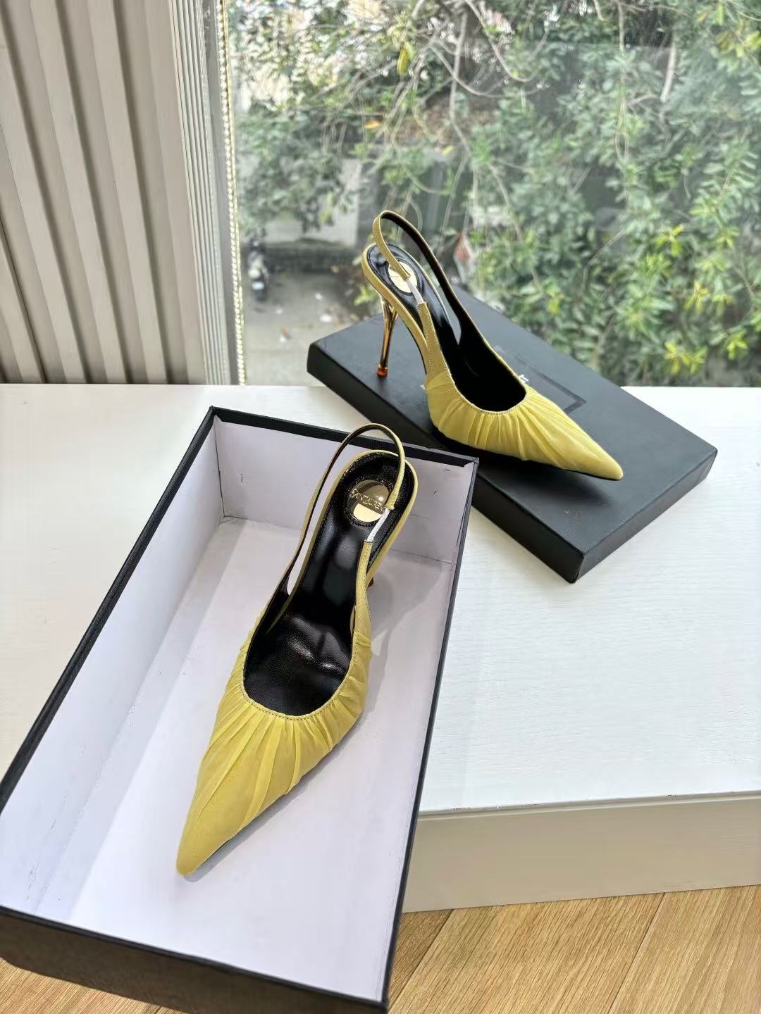 Saint Laurent Slingback Pumps