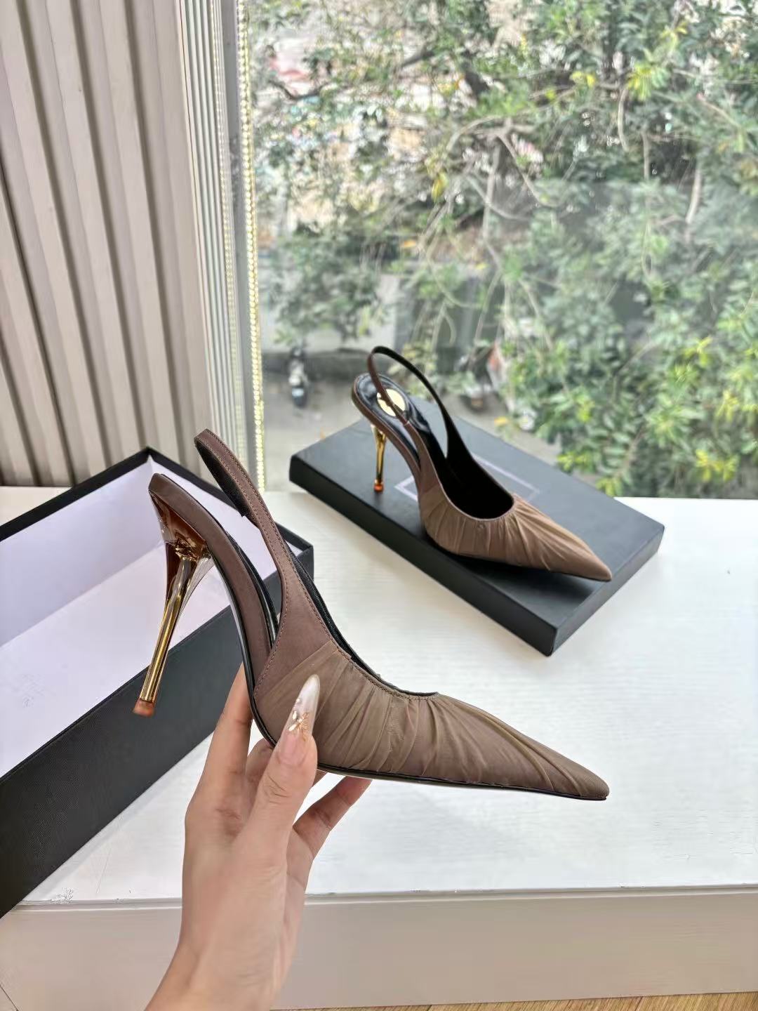 Saint Laurent Slingback Pumps