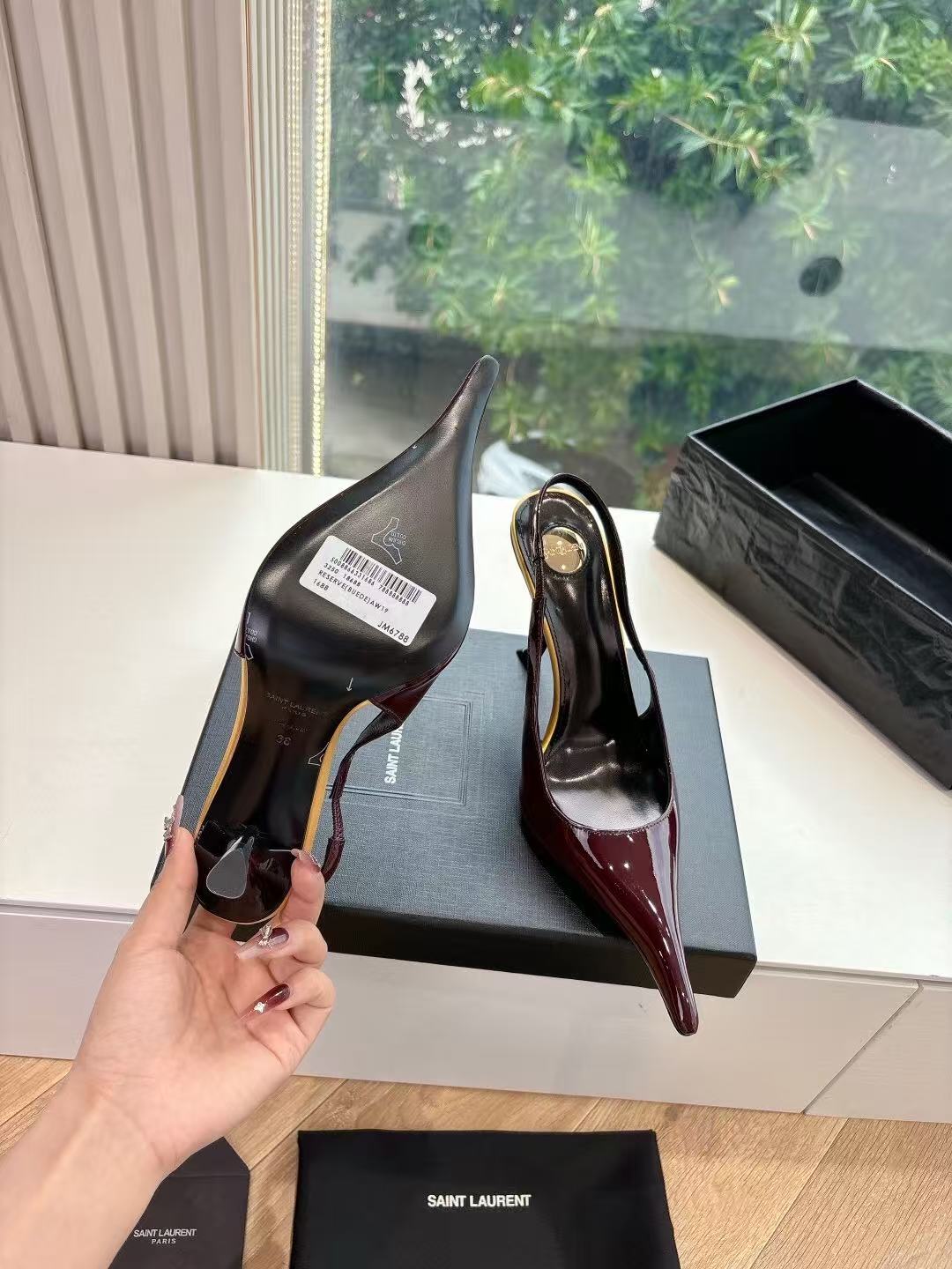 Saint Laurent Apolline Slingback Pumps