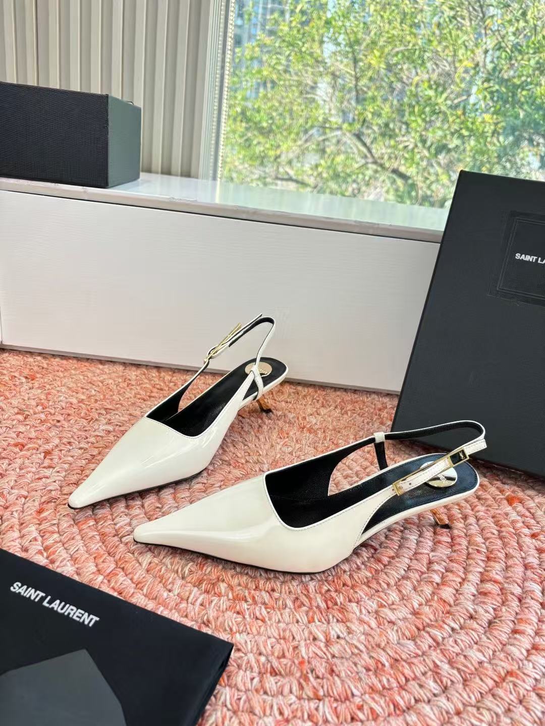 Saint Laurent Lee Slingback Pumps