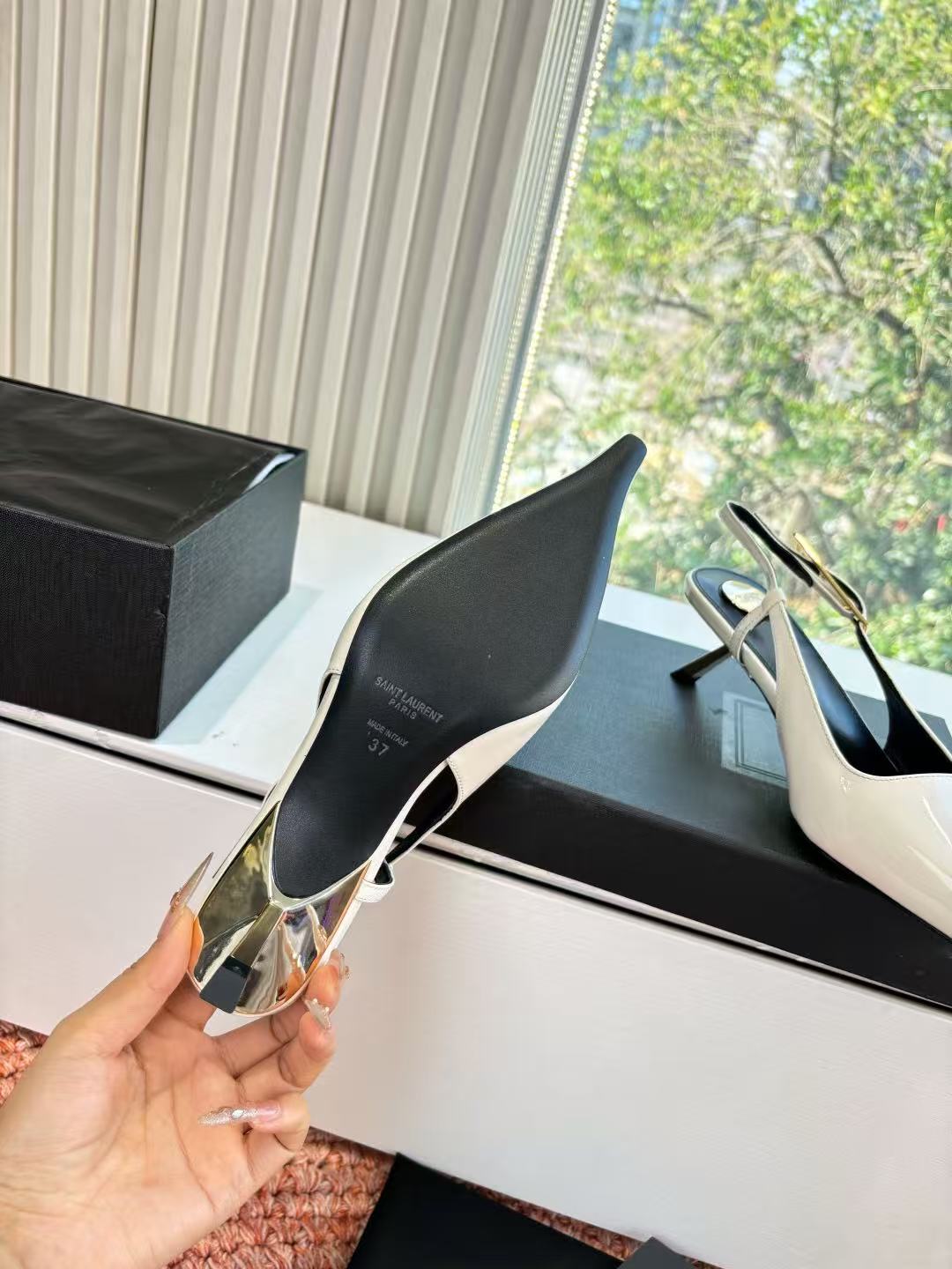 Saint Laurent Lee Slingback Pumps