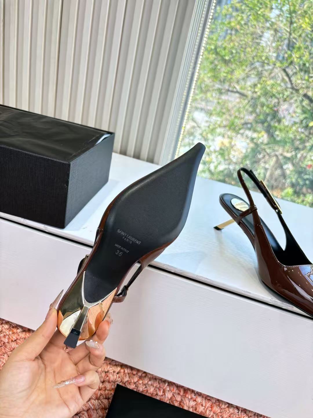 Saint Laurent Lee Slingback Pumps