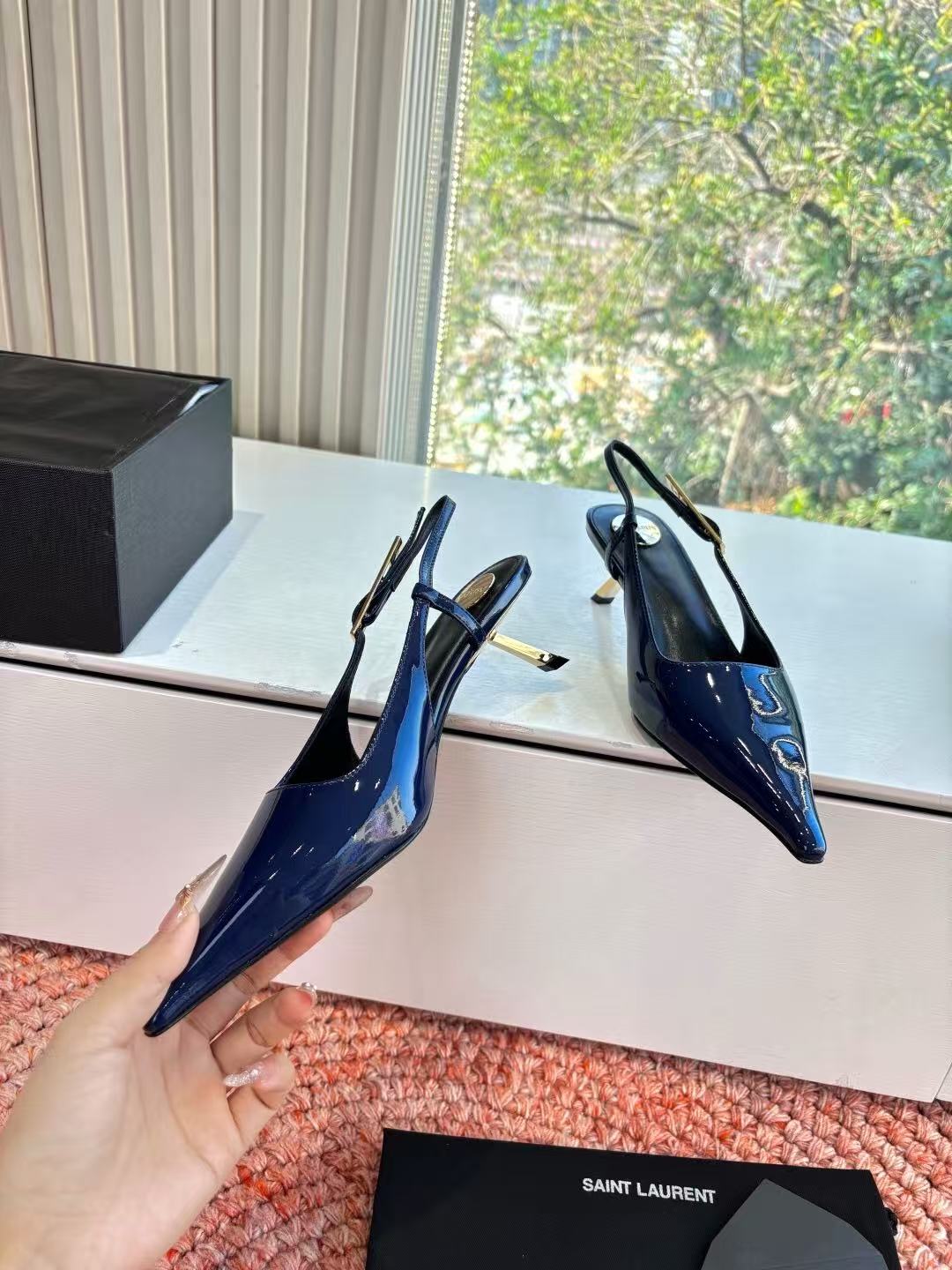 Saint Laurent Lee Slingback Pumps