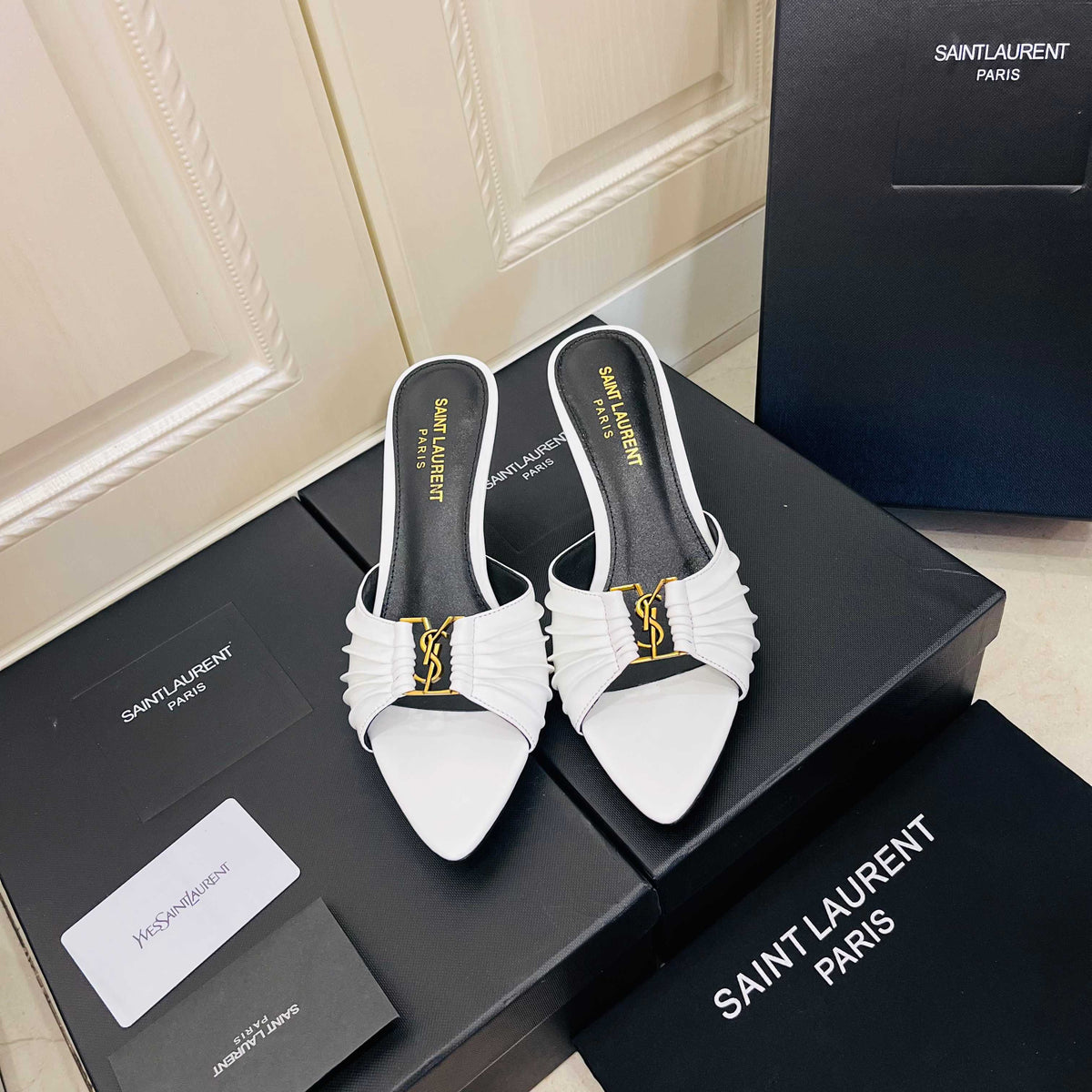 Saint Laurent Babylone Mules
