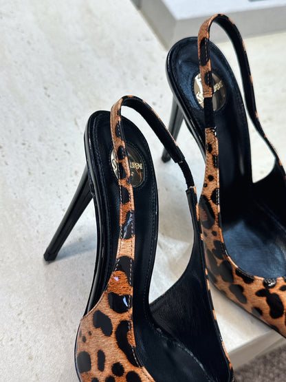 Saint Laurent Guermantes Slingback Pumps