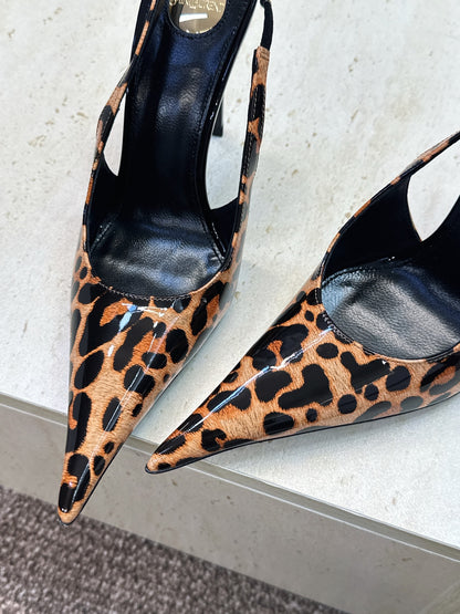 Saint Laurent Guermantes Slingback Pumps