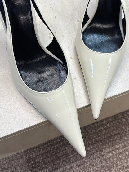 Saint Laurent Guermantes Slingback Pumps