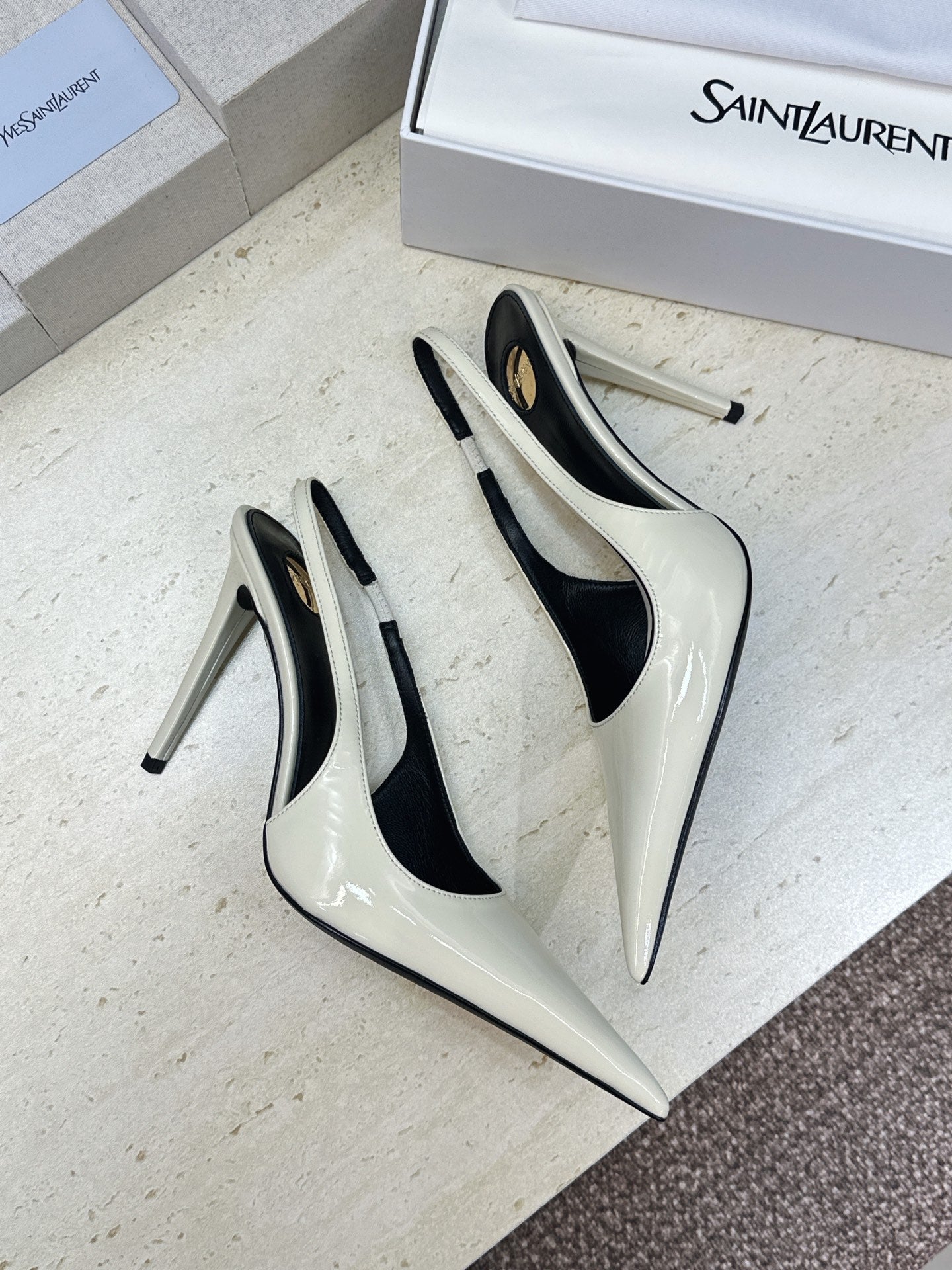 Saint Laurent Guermantes Slingback Pumps