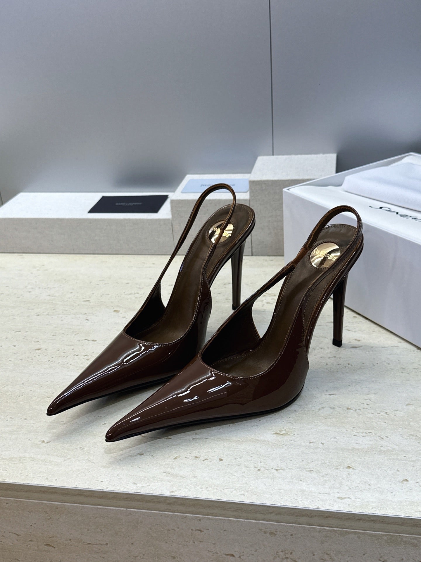 Saint Laurent Guermantes Slingback Pumps