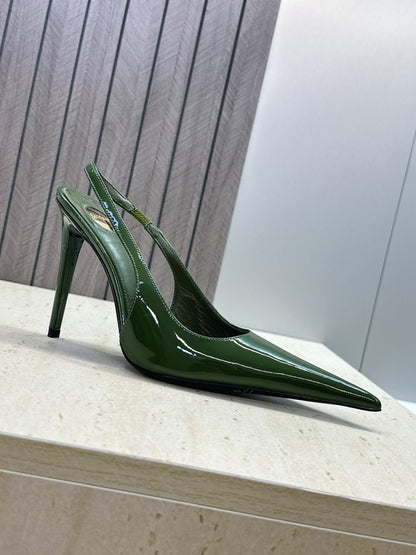 Saint Laurent Guermantes Slingback Pumps