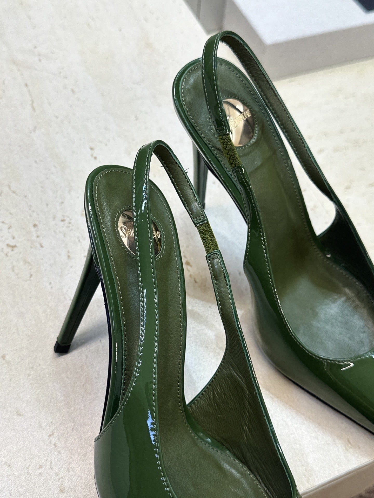 Saint Laurent Guermantes Slingback Pumps