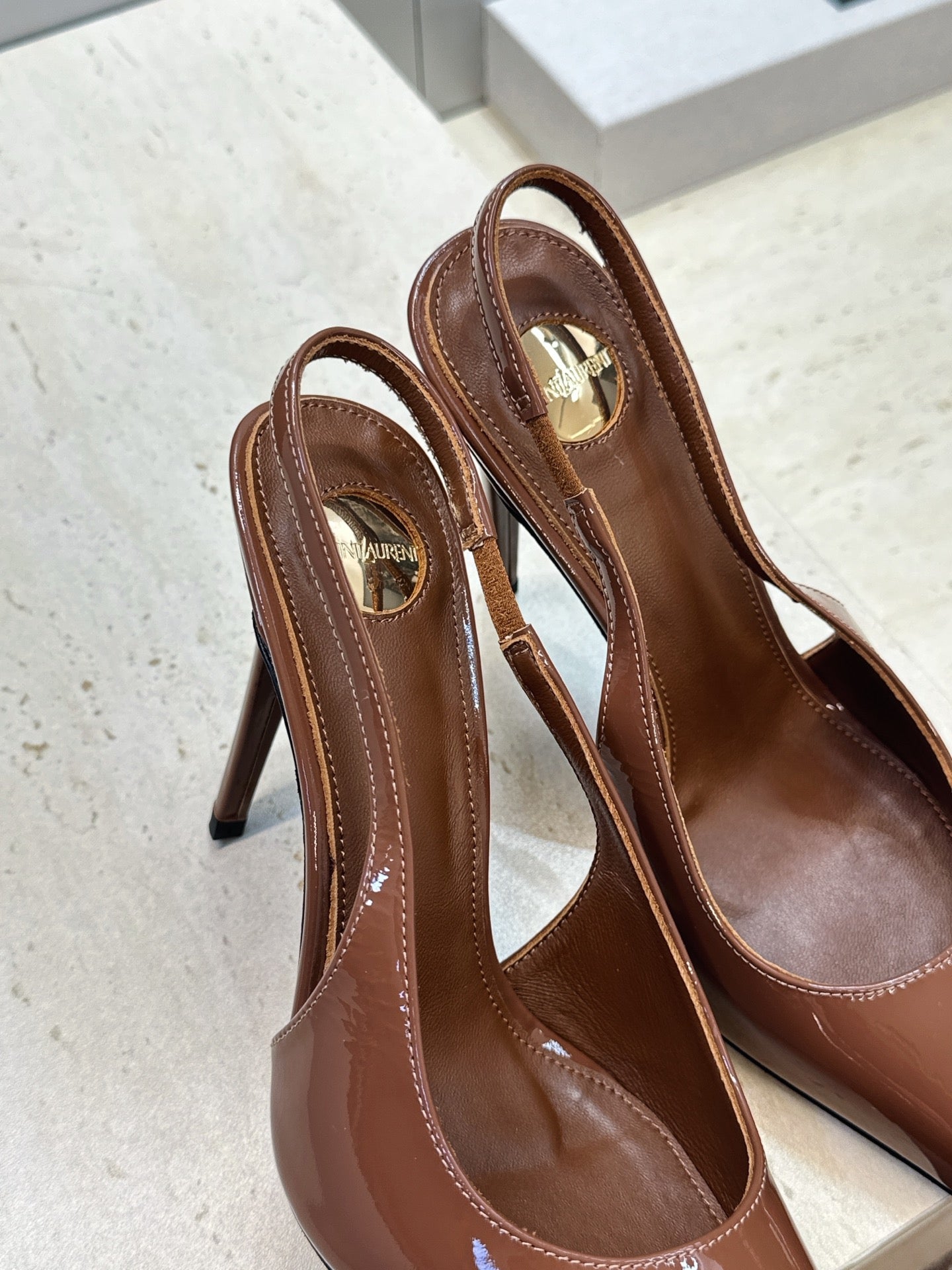 Saint Laurent Guermantes Slingback Pumps