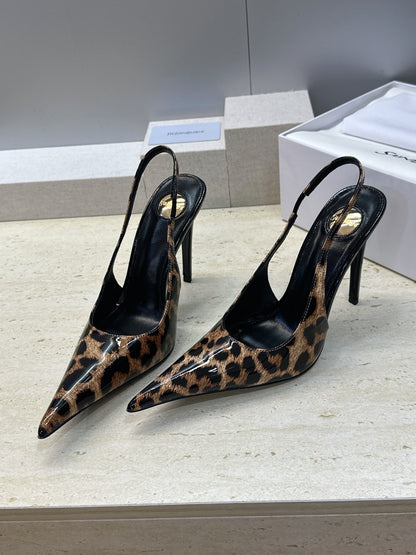 Saint Laurent Guermantes Slingback Pumps