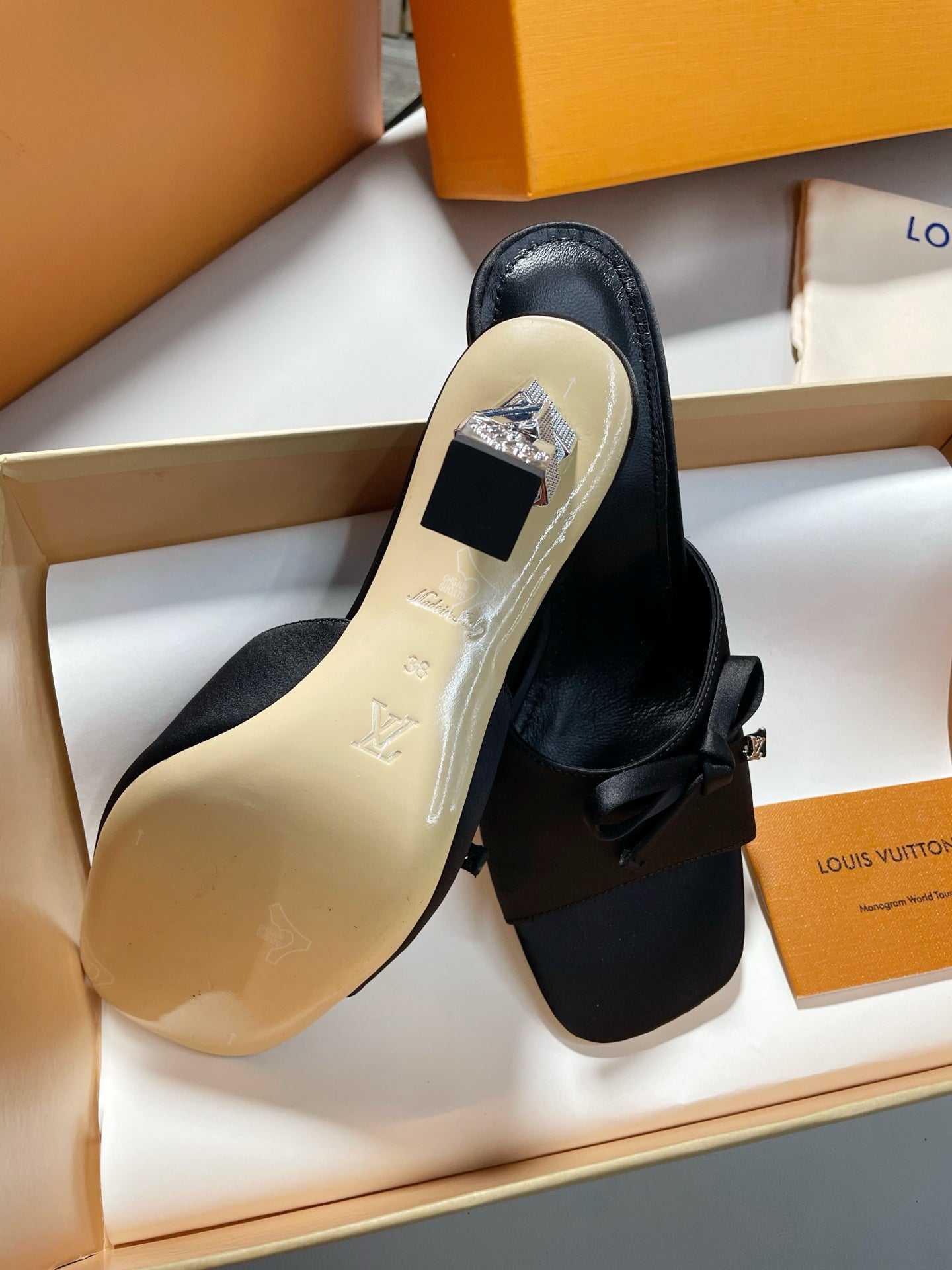 Louis Vuitton Cube Mule